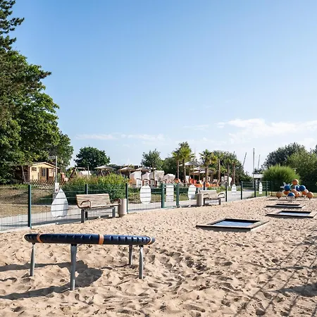 App 28 - Strandlage זירקסדורף